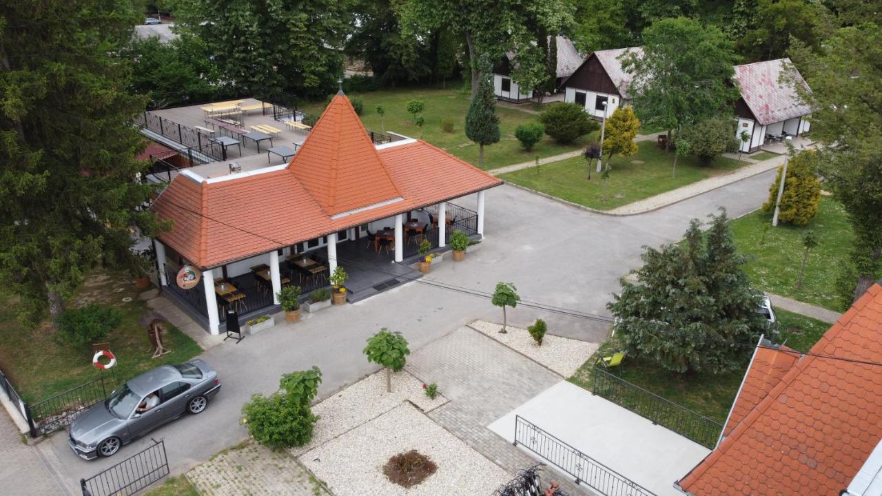 Hotel No Stress Panzio Harkány Exteriér fotografie