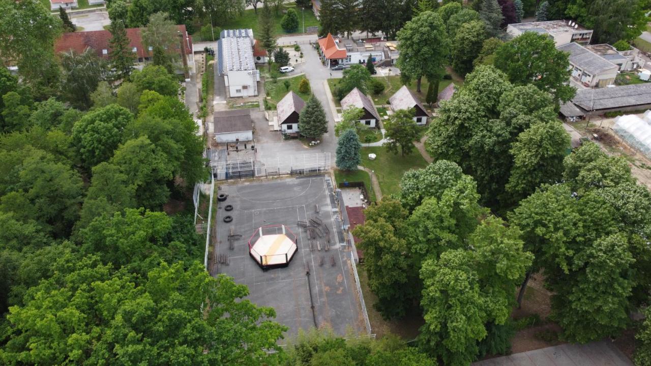 Hotel No Stress Panzio Harkány Exteriér fotografie